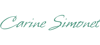 Logo type écriture manuscrite de Carine Simonet, en vert pâle.
